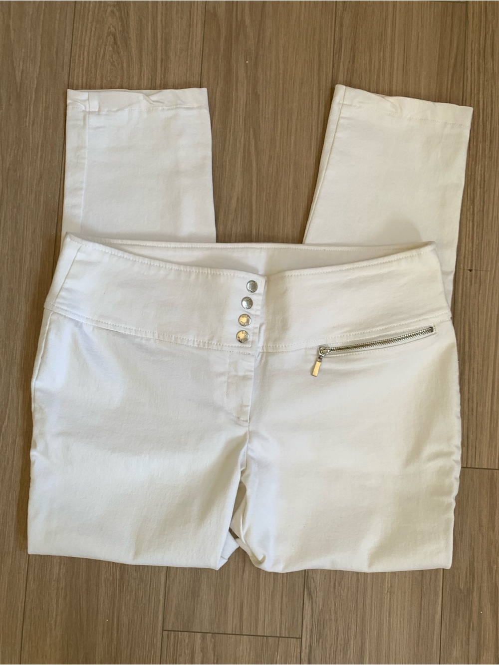 Bisou Bisou white jeans
